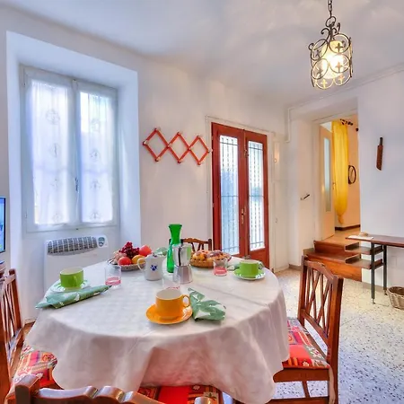 شقة Casa Miriana Centro - Happy ستريزا